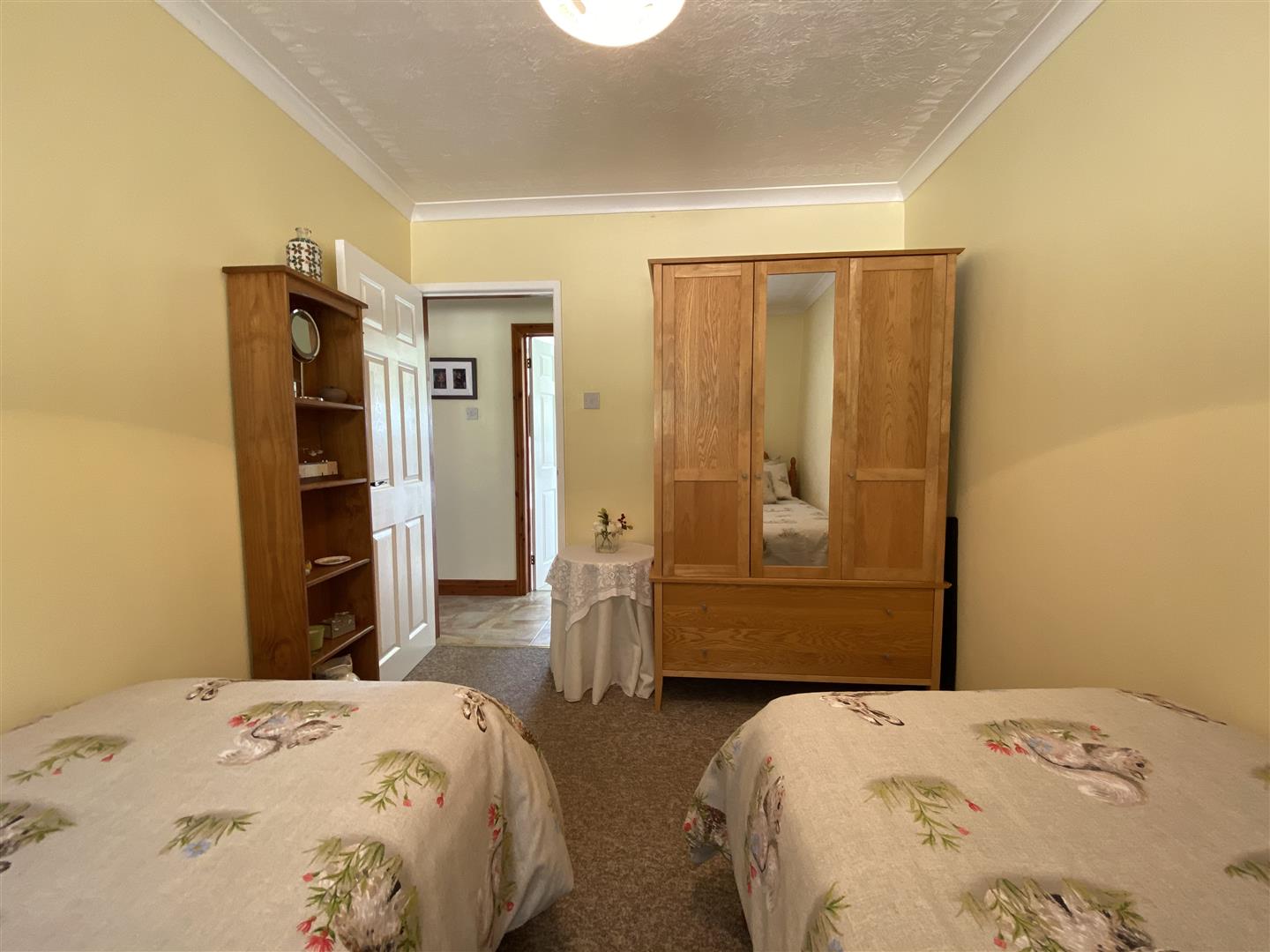ANOTHER ROOM ASPECT